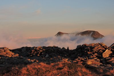 Vue sur Le Mézenc depuis le Mont Alambre