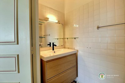 Salle d'eau privative de la chambre 4