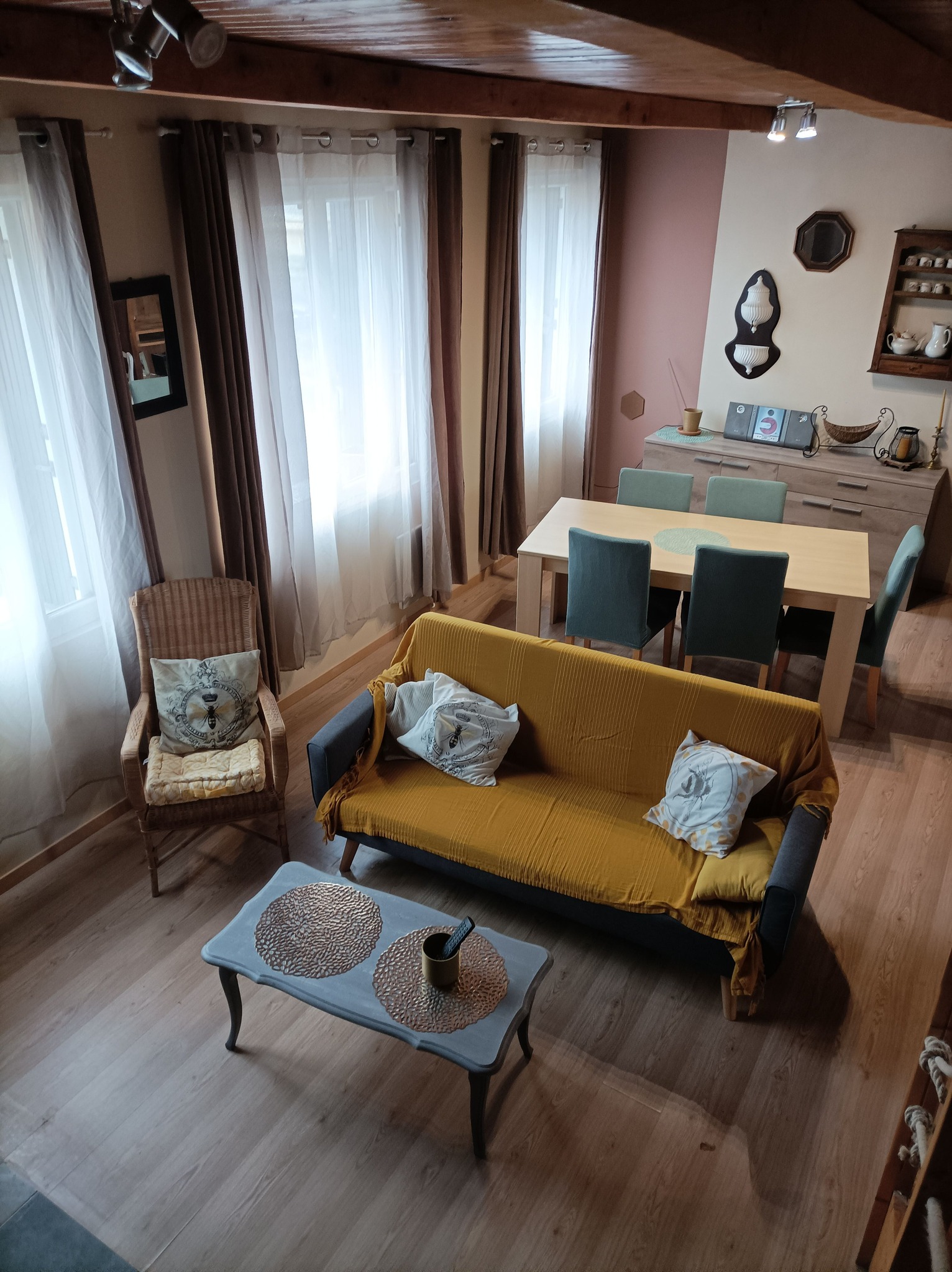 Le gîte des abeilles de Jojo et Angy_Lespéron