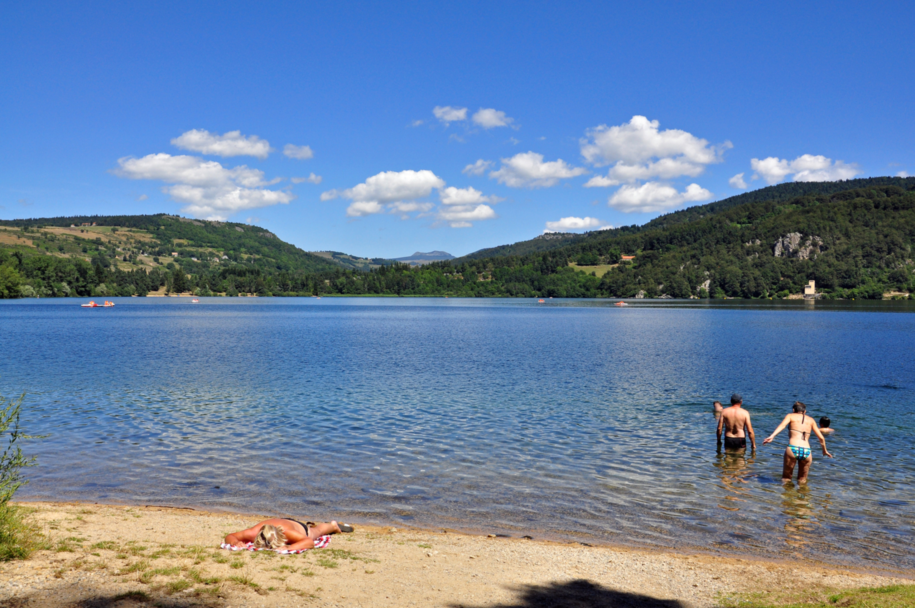 Lac de baignade : Le lac d'Issarlès_Le Lac-d'Issarlès