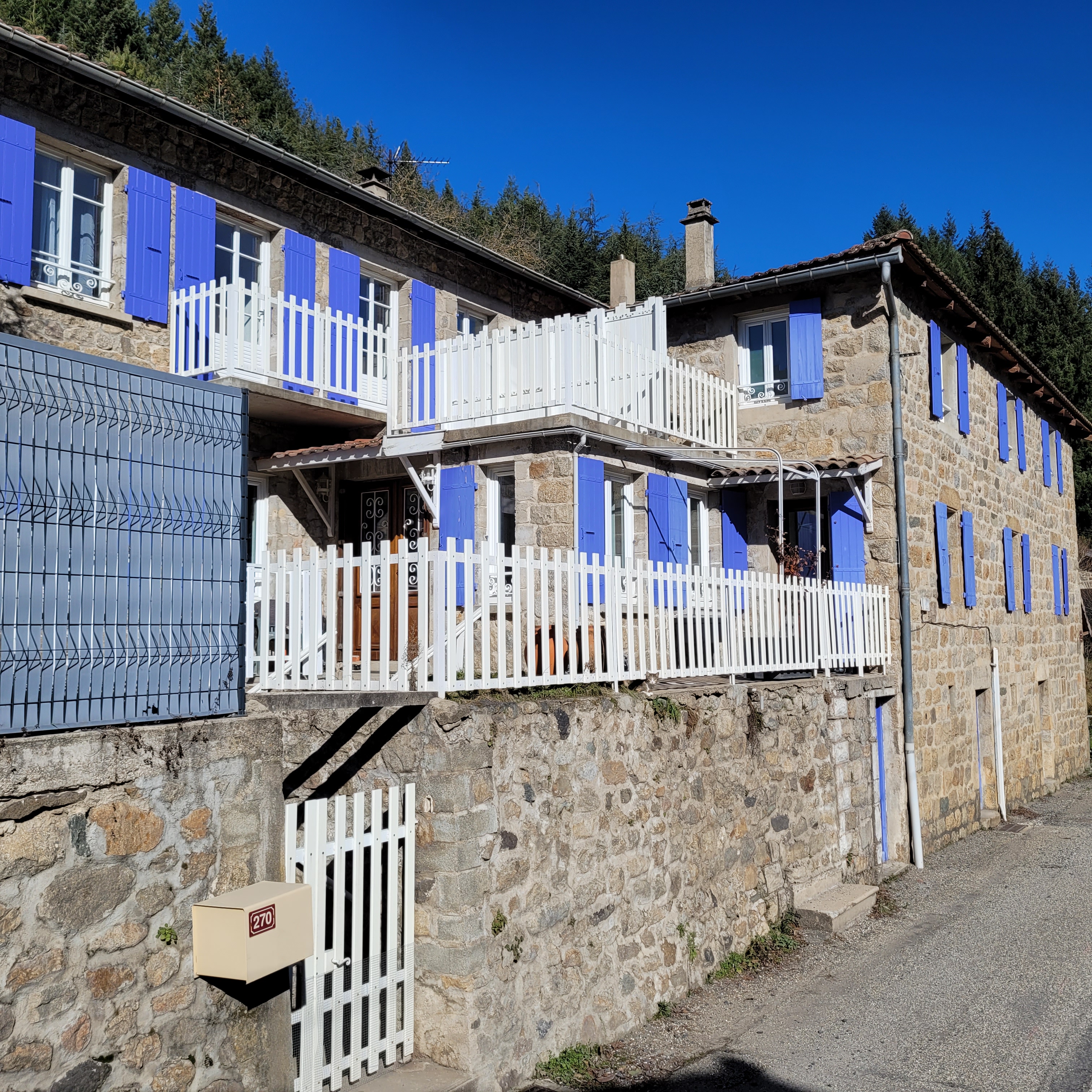 Façade