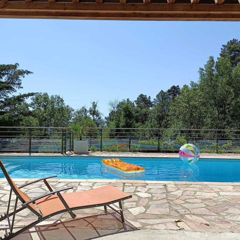 Piscine partagée de la propriété