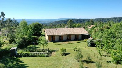 La Maison d'Hôtes Le Refuge de la Petite Source