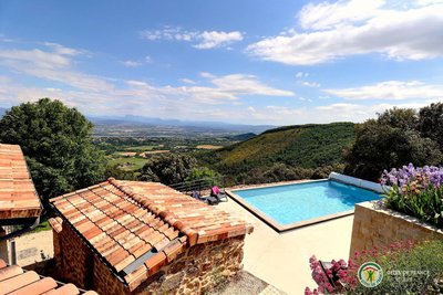 La ferme d'Helyette : vue sublime sur la vallée du Rhône