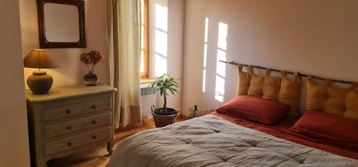 Maison Santoline, gite de 10 personnes, grande capacité, maison en pierre, piscine privée, pool house et jardins privés, [...]