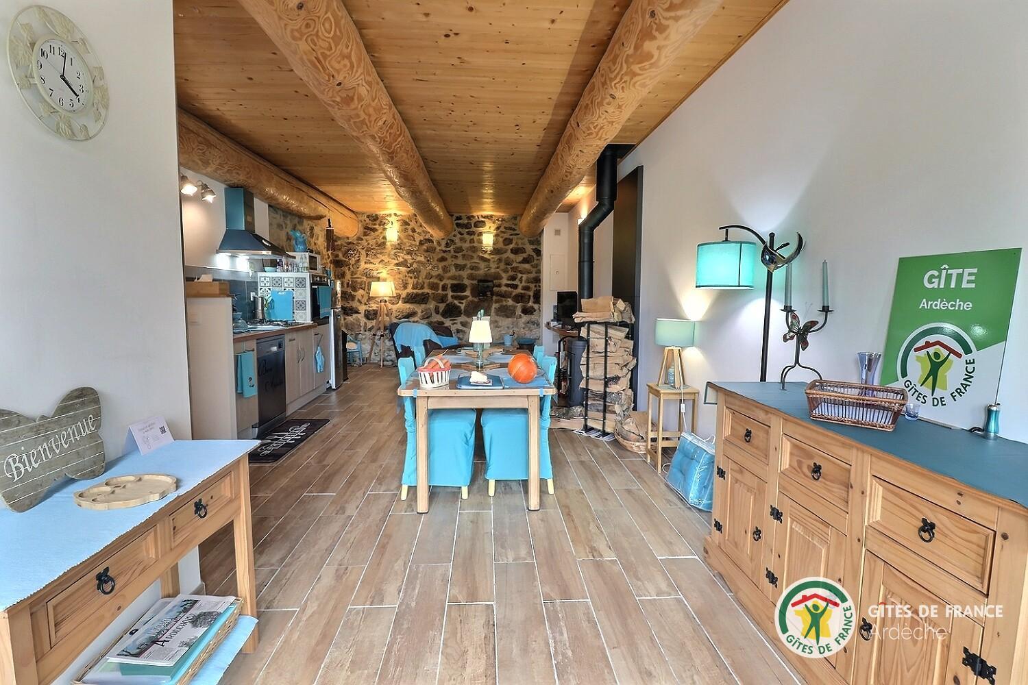 En entrant dans le gîte