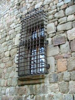 La grille en fer forgé