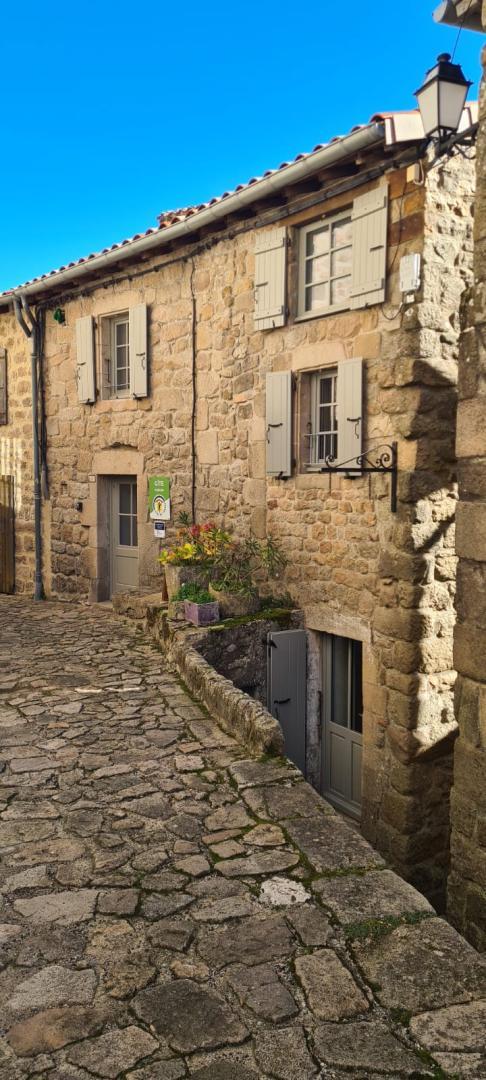 Gîte Les Ruches au coeur du village de caractère