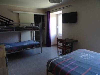 Exemple de chambre dans la chambre d'hôtes Retour aux Sources à Meyras