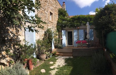 LA PETITE MAISON . entrée