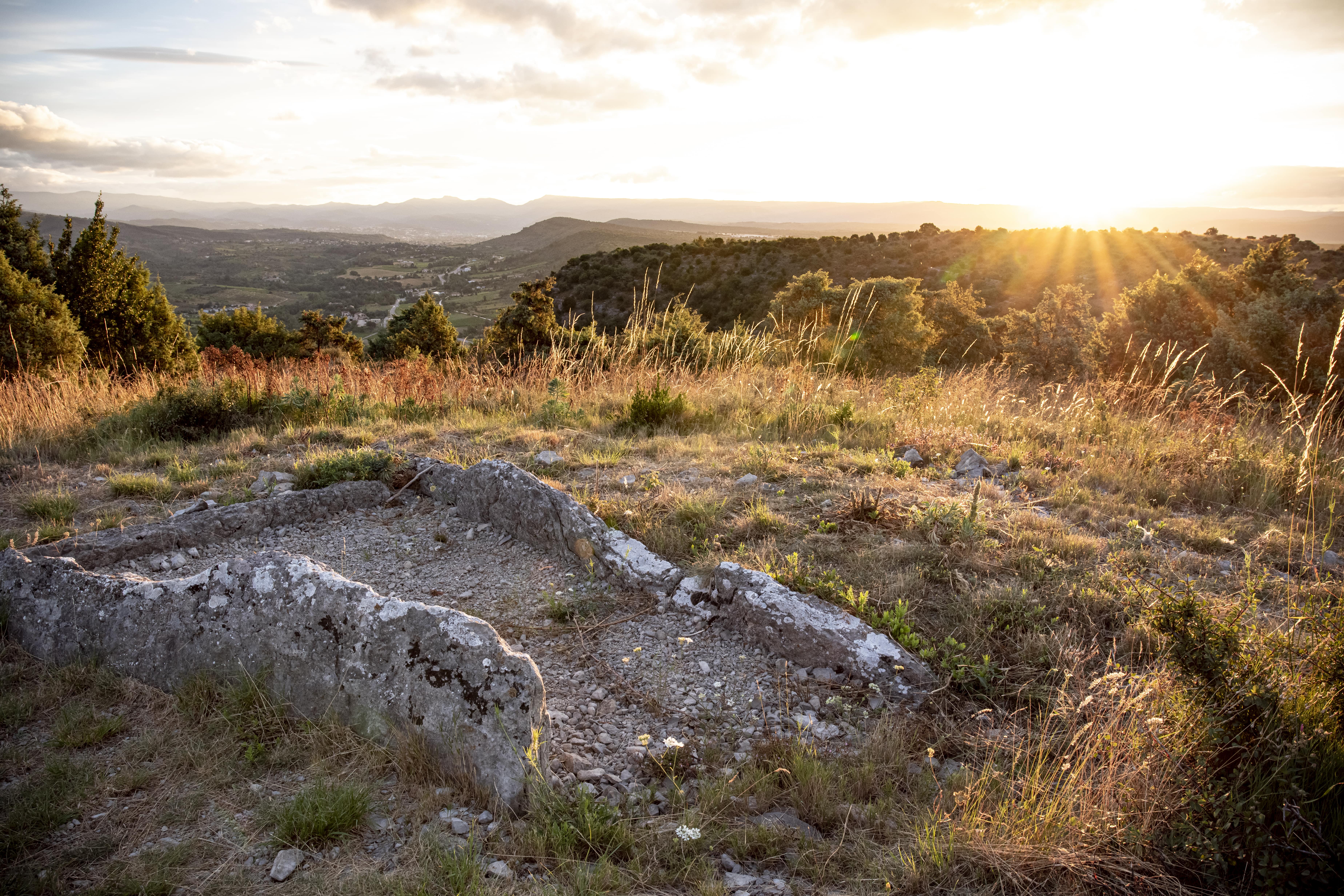 Dolmen du Ranc de Guilhaumet ( Tombeau du géant )_Uzer