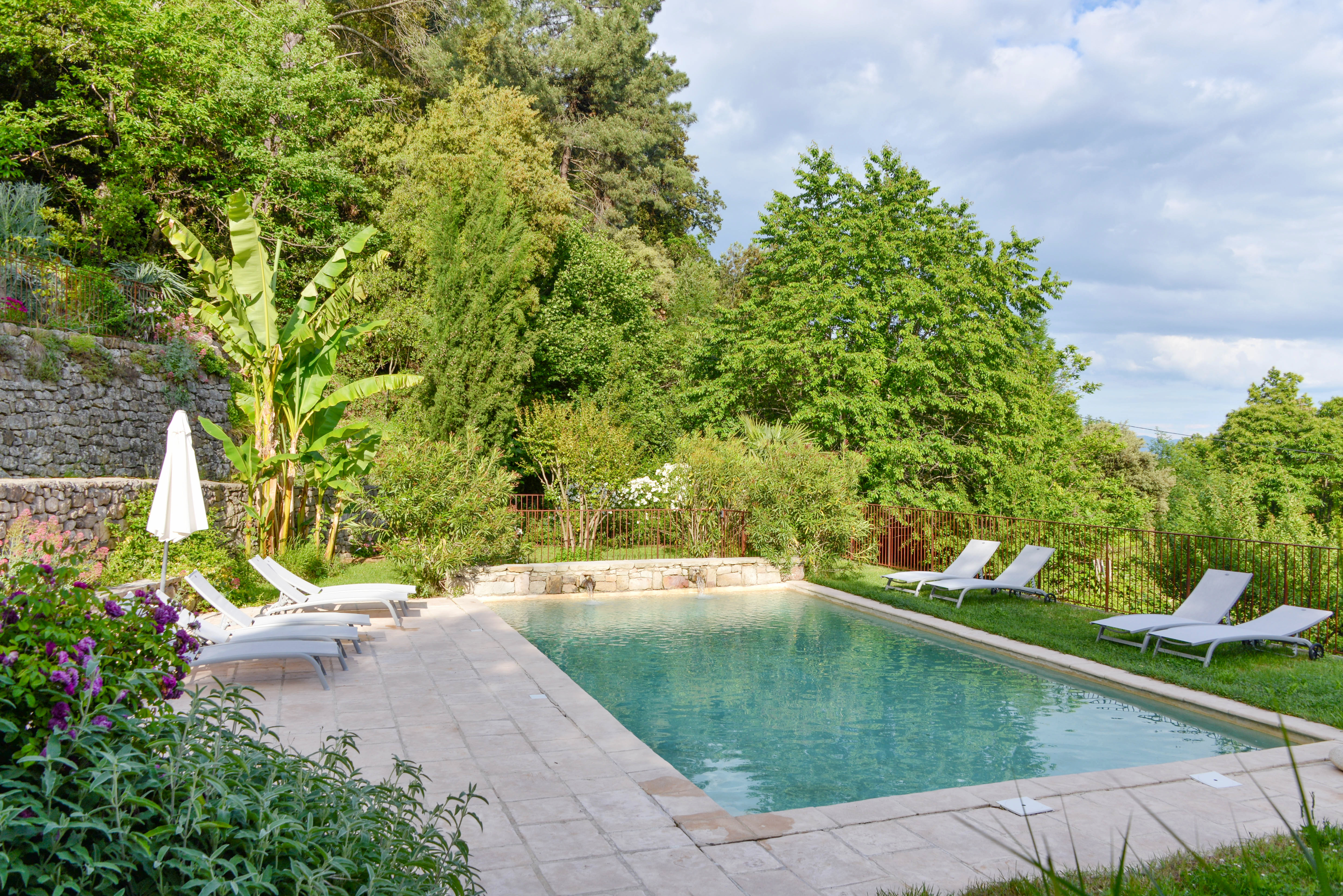 Piscine au Domaine du Fayet (Sanilhac, Ardèche)