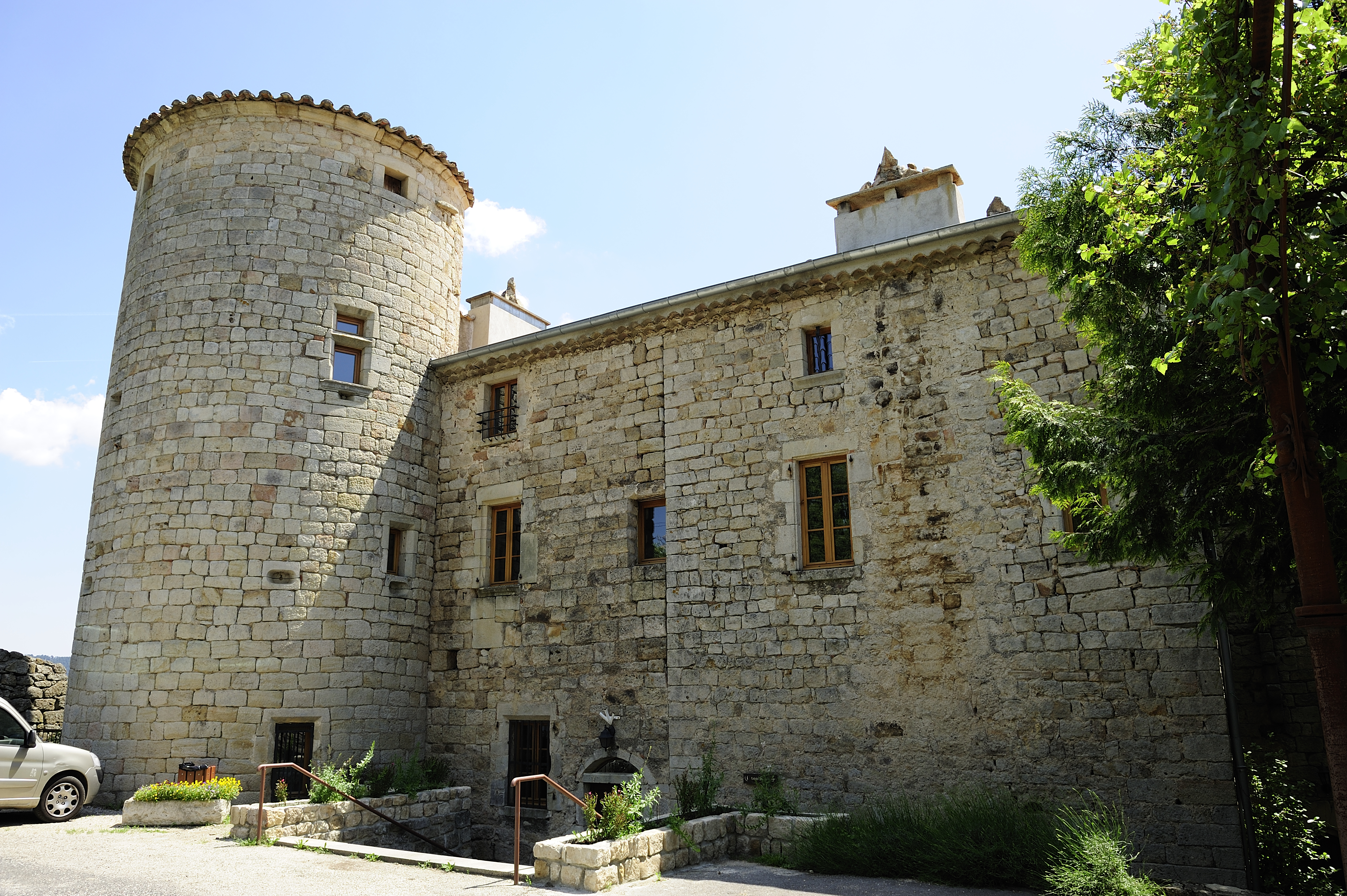 Château de la Vernade à Chassiers (Ardèche, France)
