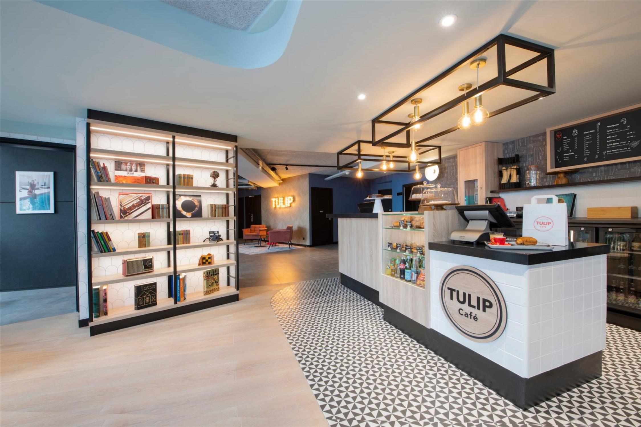 Tulip Café
