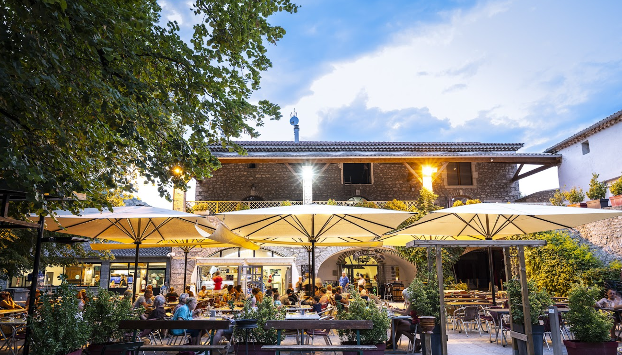 Restaurant et Pizzeria Domaine Arleblanc_Rosières