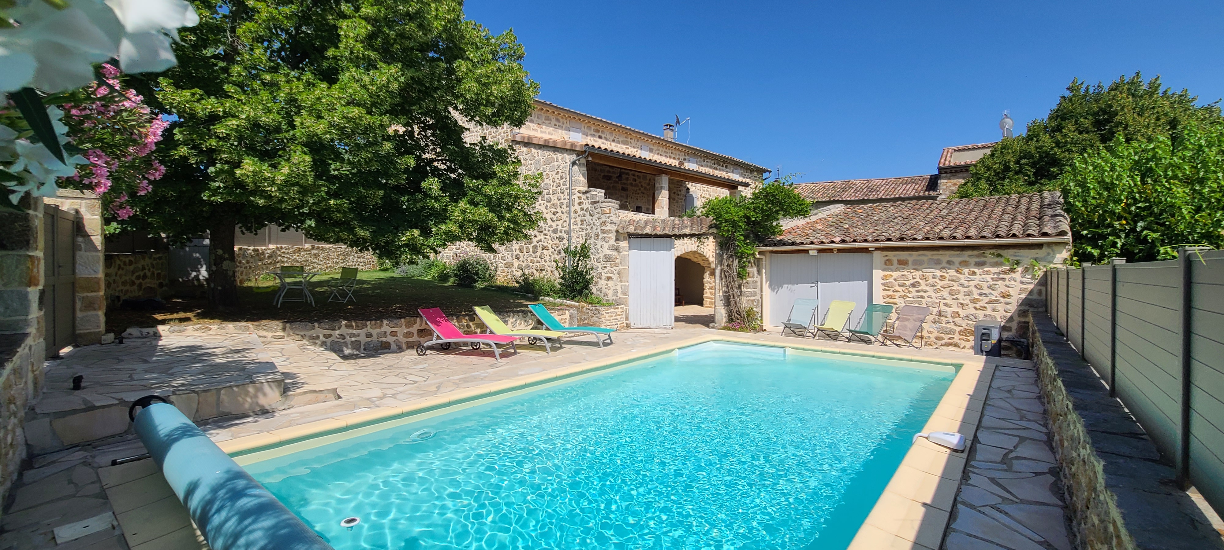 Piscine couverture