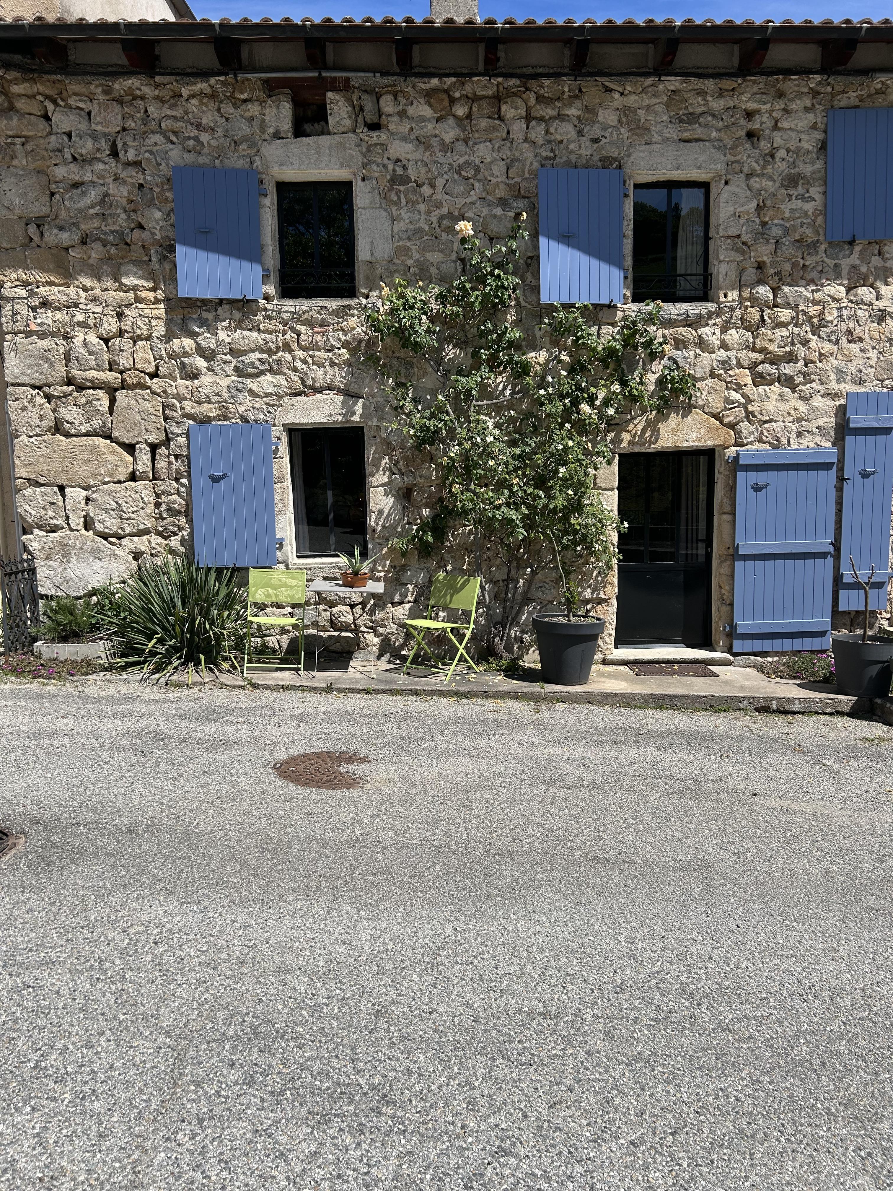 La Cerisaie, côté rue.