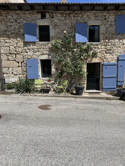 La Cerisaie, côté rue.