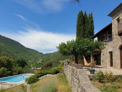 Le gîte et sa piscine à partager