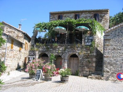 La sardine sous la vigne_Naves