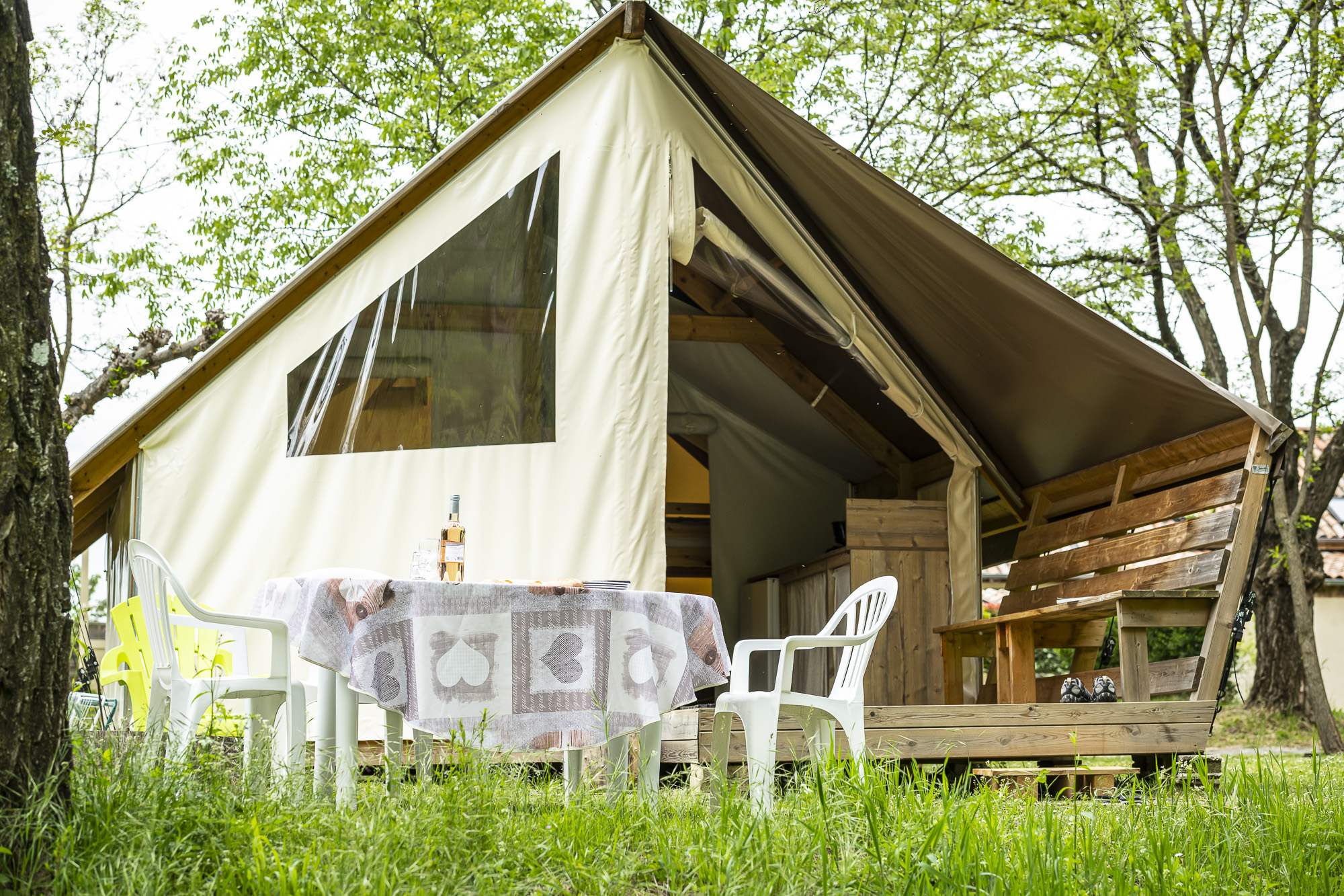 Tente Lodge Trek Duo, Insolite au Camping La Turelure en Sud Ardèche