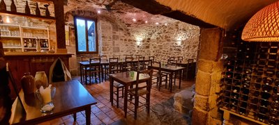 Salle à manger intérieure voûtée