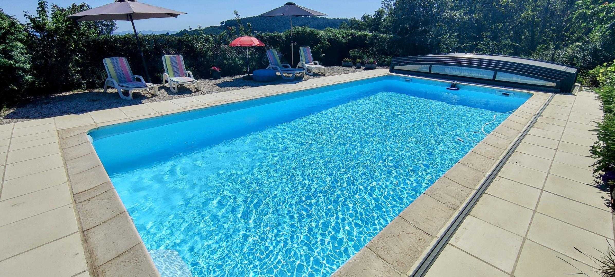 La piscine vous accueille tous les jours de 10h à 20h de mai à septembre.