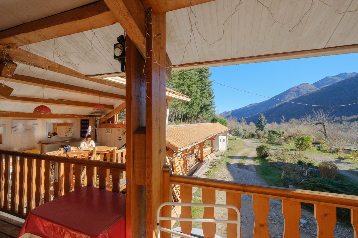 Gîte à la Lisière - La terrasse couverte