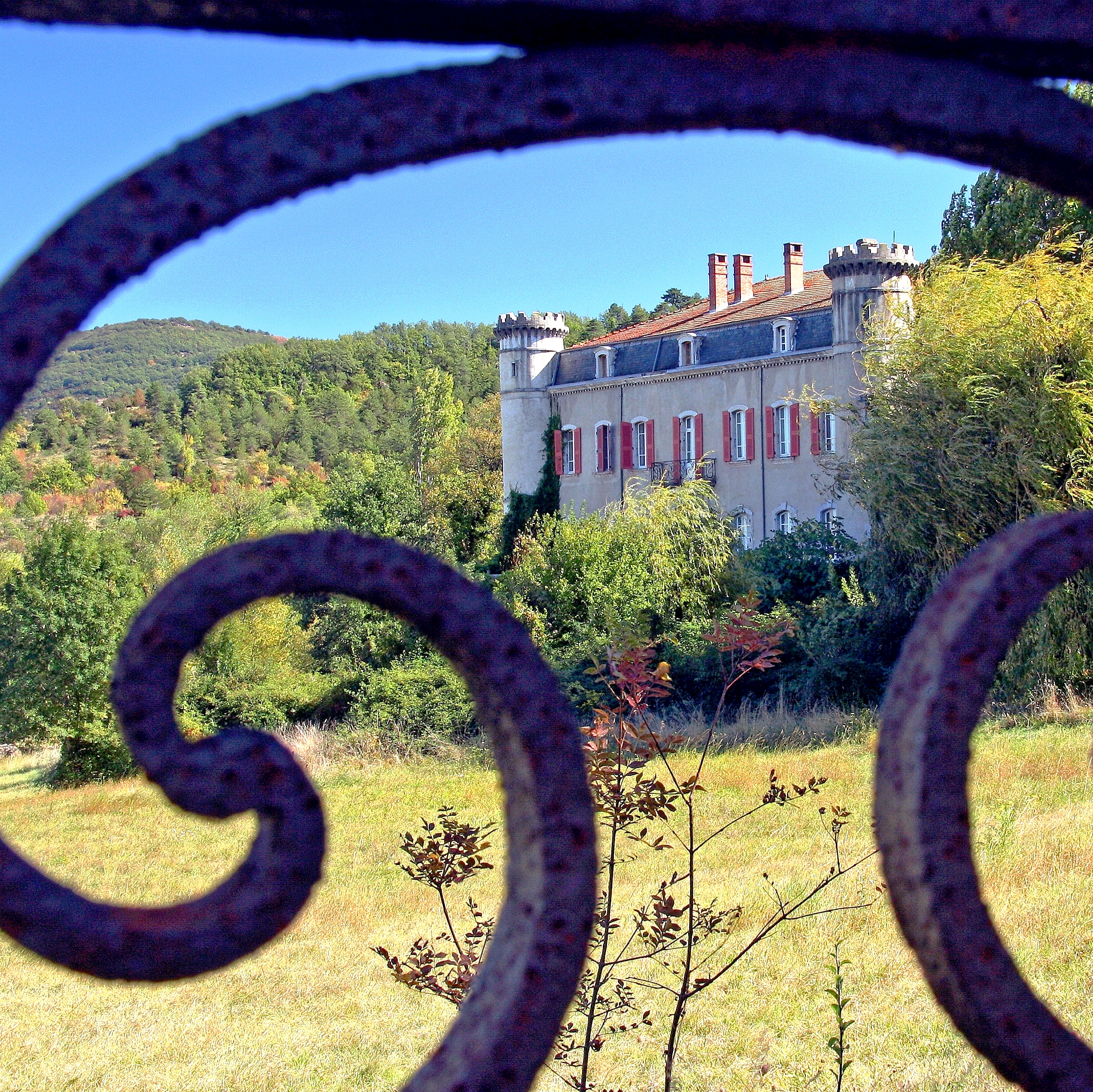 Vue sur le Château du Bijou