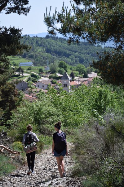 Vue sur le village de Nozières