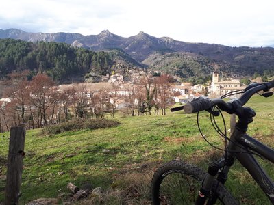 Vue sur Jaujac de la maison du Parc