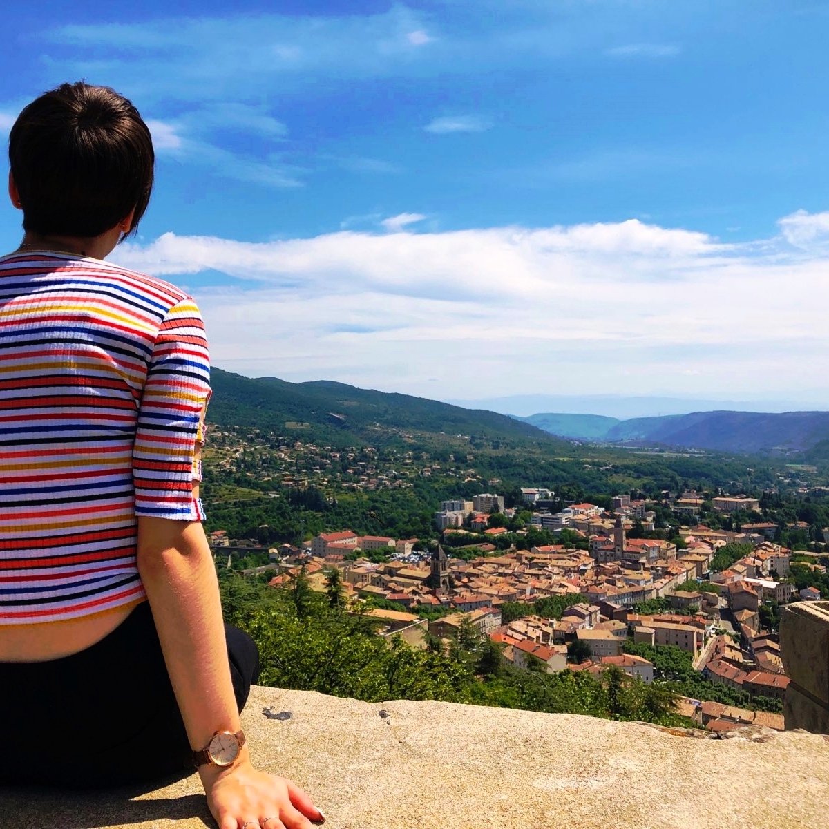 Vue sur la ville de Privas depuis le sommet du Montoulon