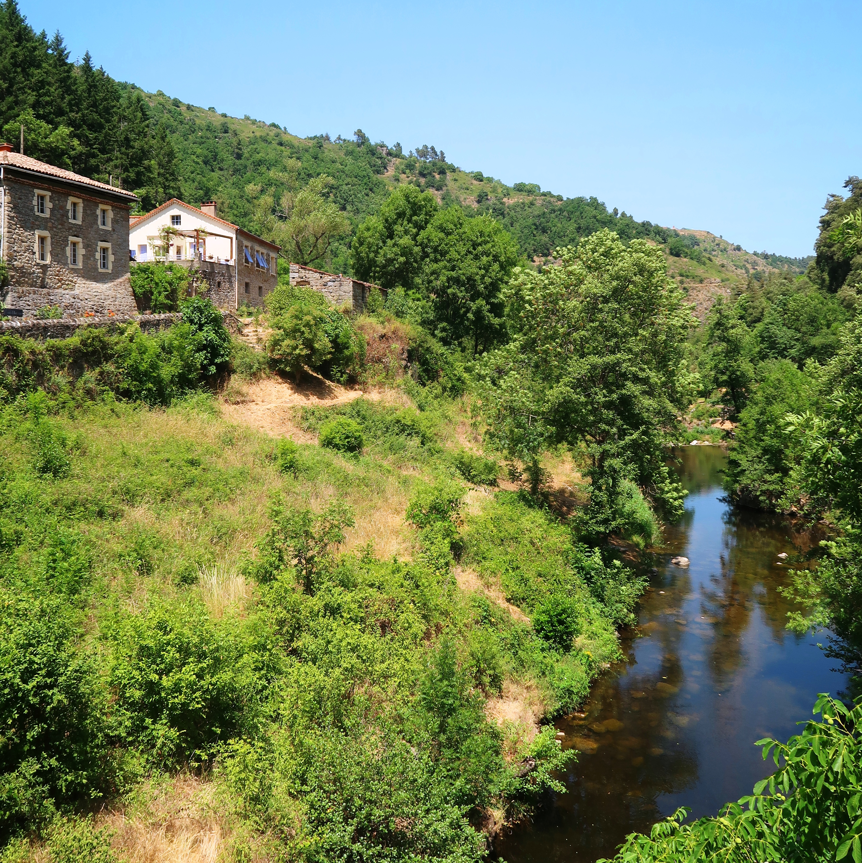 La rivière L'Auzène au niveau du hameau Pont-d'Auzène