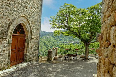 Vue du village sur la vallée