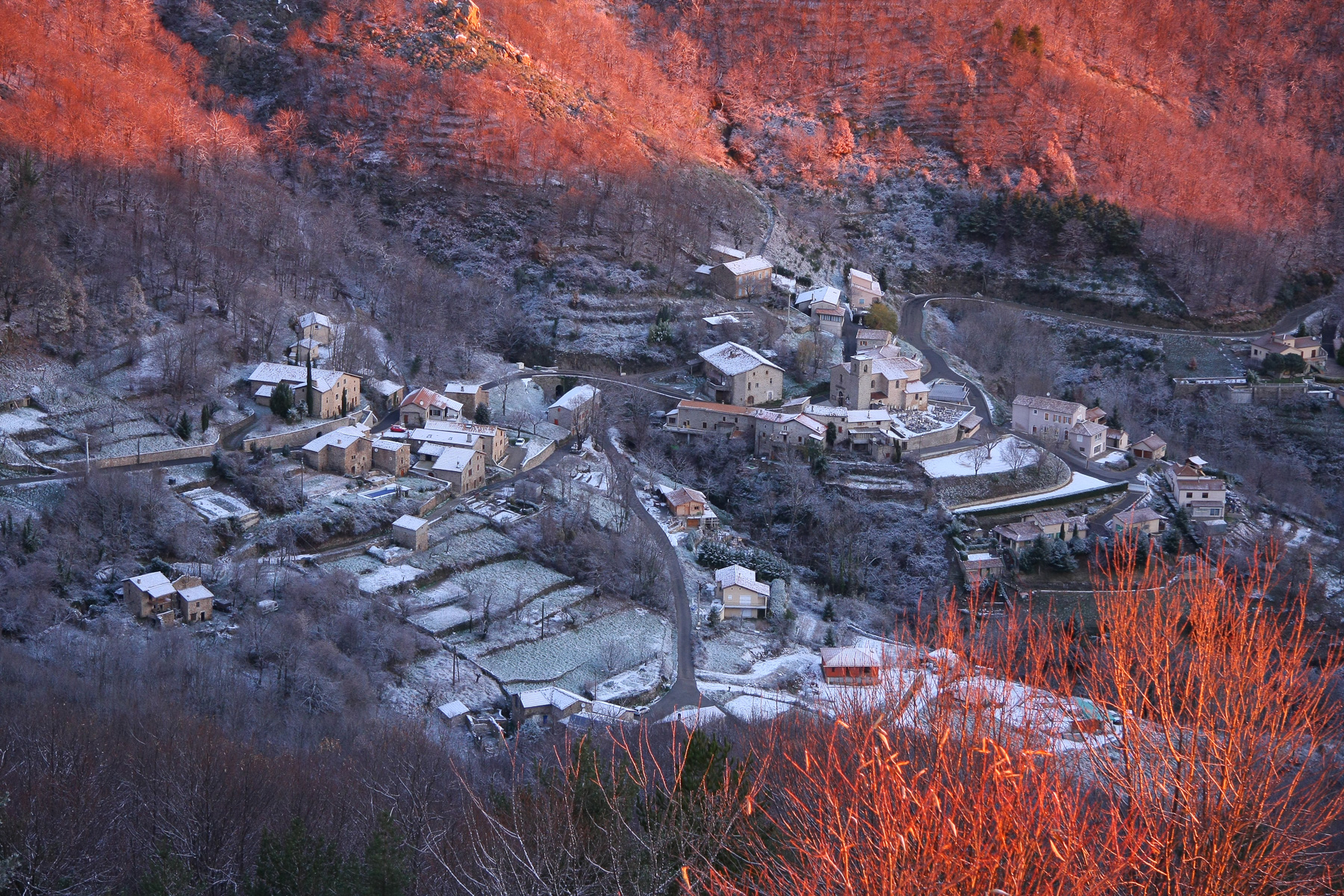 Village de Juvinas un matin d'hiver