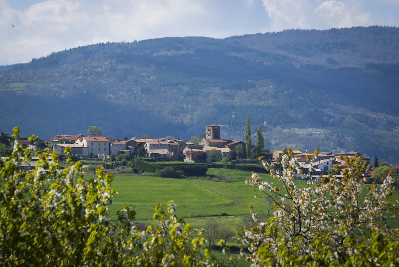 Vue sur le village de St-Jaques-d'Atticieux