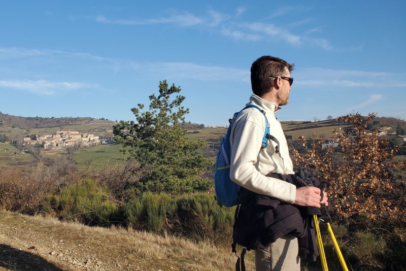 Sentier avec vue sur Toissieu