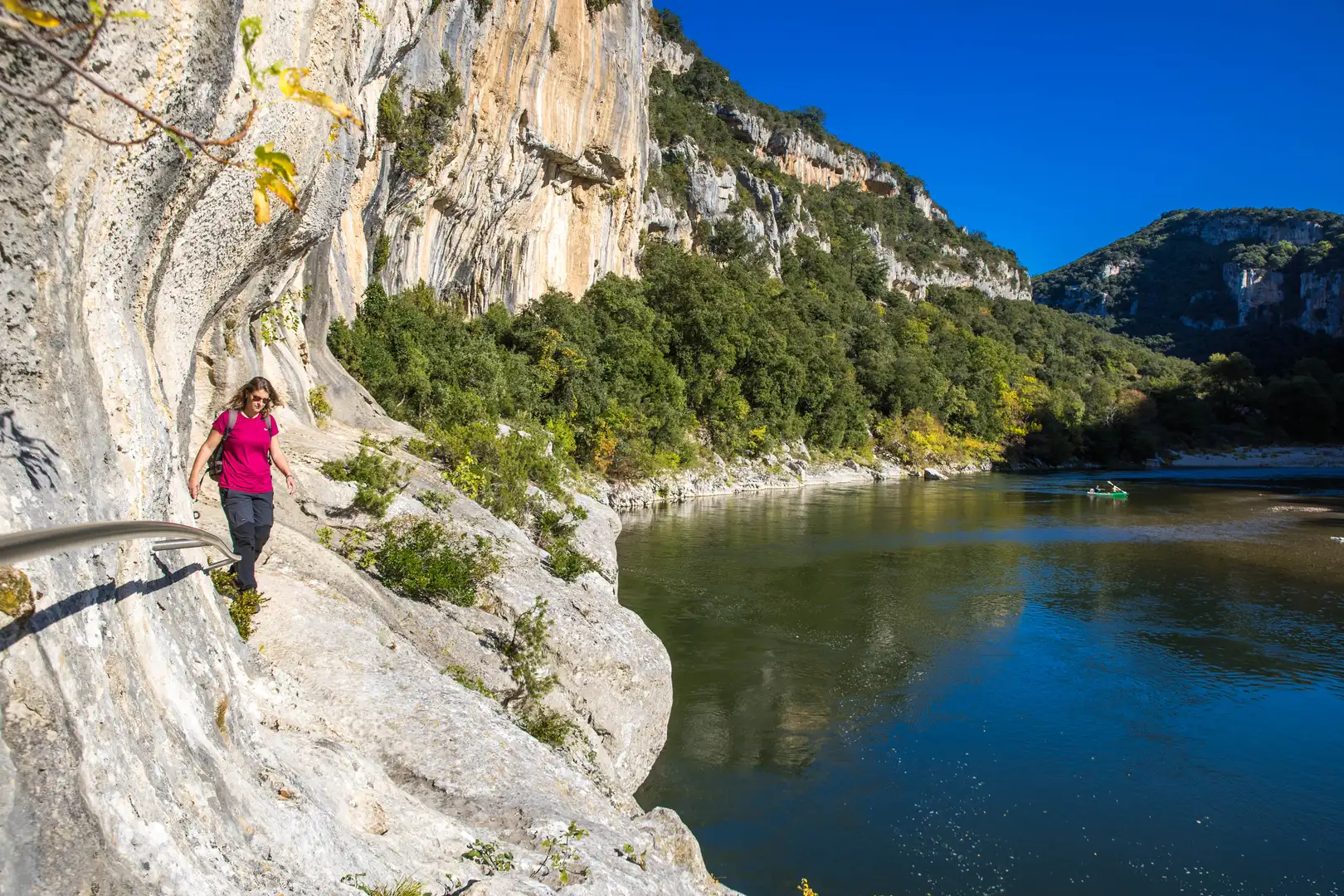 Ardèche - rando au bord de la rivière