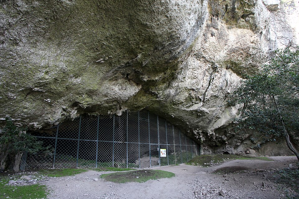 Baume d'Oullins